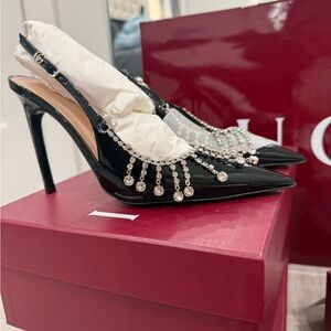 Gucci Elegant Black Slingback Heels with Crystal Embellishments